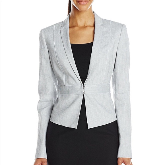 Elie Tahari Jackets & Blazers - Elie Tahari linen blazer size 8